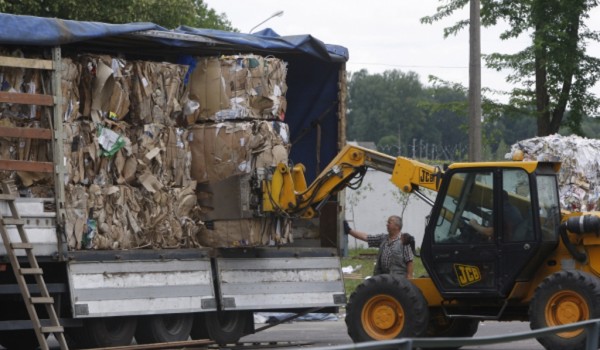 Более 37 тонн отходов собрали участники акции «Разделяй и используй» в столице в 2018 году