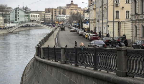 В Москве прошли общественные обсуждения проектов благоустройства Овчинниковской и Озерковской набережных