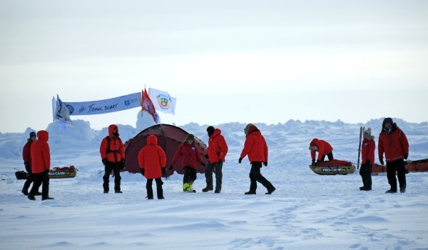 Команда из 40 московских школьников отправилась на сборы для подготовки к экспедиции в Арктику