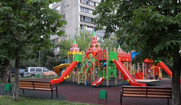 Порядка 600 подъездов и 230 дворов отремонтировано в «Новой» Москве в 2018 году