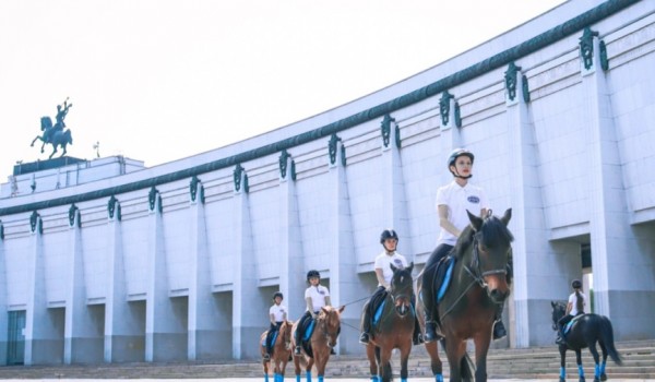 Кремлёвская школа верховой езды примет участие в праздничных мероприятиях, посвящённых Дню Победы