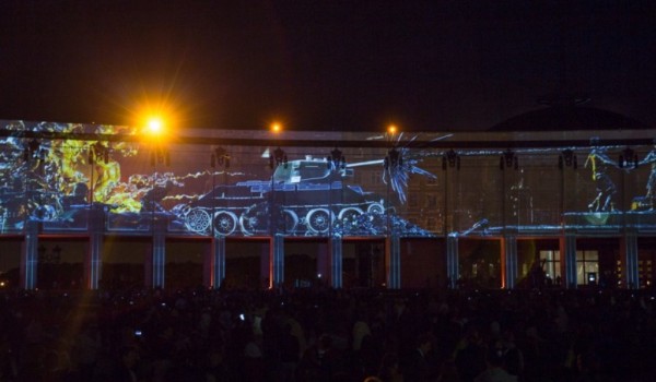 9 мая на фасаде Музея Победы покажут световые фильмы о Великой Отечественной войне