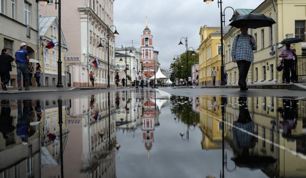 Префектура ЦАО обещала устранить последствия проседания грунта на улице «Пятницкая» в ближайшее время