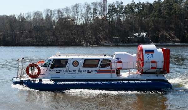 На оснащении ГИМС ГУ МЧС России по Москве находится 21 судно и 10 единиц автотранспорта