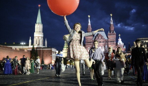 Движение в центре Москвы ограничат 20 и 21 июня из-за проведения бала «Выпускник»