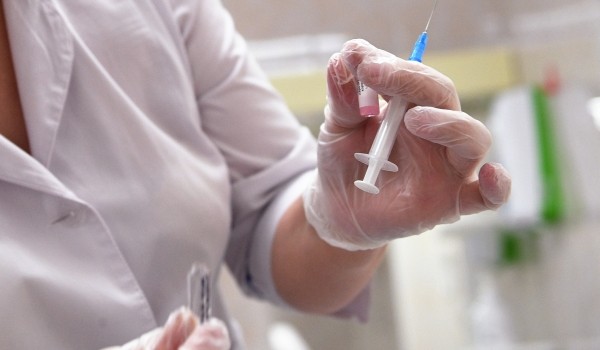Около 22 тыс. москвичей сделали прививки от клещевого энцефалита с начала сезона