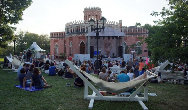 12 - 21 июля - летний фестиваль «Дачное Царицыно» в музее-заповеднике «Царицыно»
