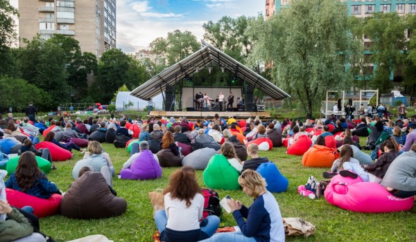 Мелодичные парки: где можно послушать живую музыку до конца лета