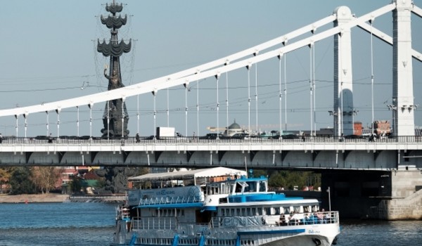 Возобновлено движение судов на «Канале имени Москвы»