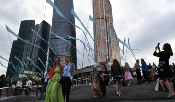 Собянин открыл новую городскую площадь в «Москва-Сити»