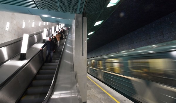 Монтаж эскалаторов завершен в южном вестибюле станции «Авиамоторная» БКЛ метро