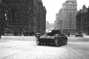 7 ноября 1941 года: Главархив Москвы рассказывает об историческом параде на Красной площади