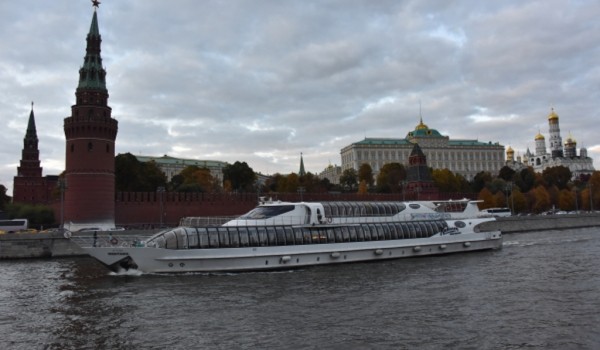 На Москве-реке открылась зимняя пассажирская навигация