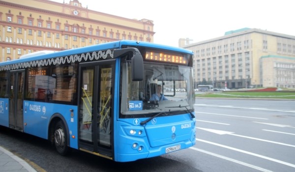 Парк городских автобусов в Москве обновился на 100%