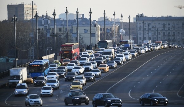 Выбросы транспорта в столице снизились более чем на 20% с 2010 года