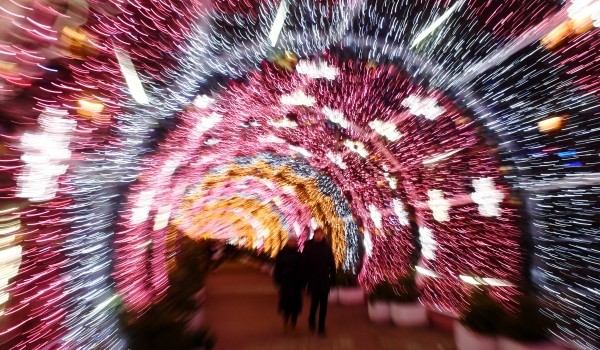 Фотовыставка «Огни Москвы» открылась на Тверском бульваре