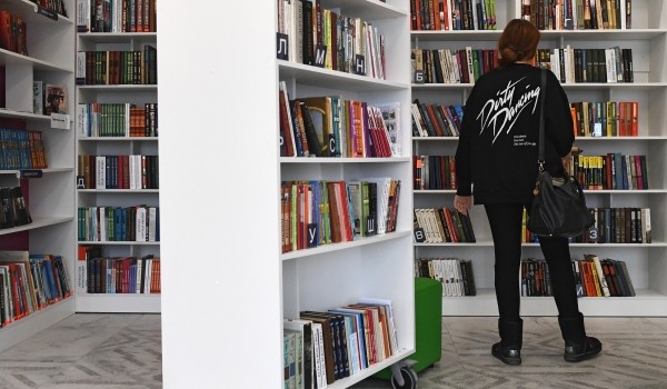 Более 2,6 тыс. раз москвичи взяли «Лошадиную фамилию» А.Чехова в 2019 году по единому читательскому билету