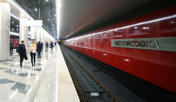 Более 1100 плакатов проинформируют пассажиров о временном закрытии Некрасовской линии