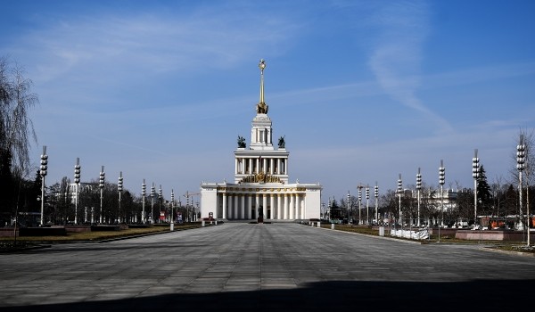 ВДНХ подготовила онлайн-экскурсию по скульптурам, установленным на павильонах выставки