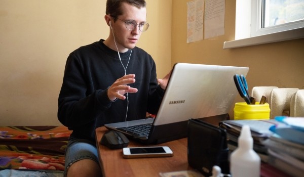 Дистанционное обучение школников отменено на период с 1 по 11 мая