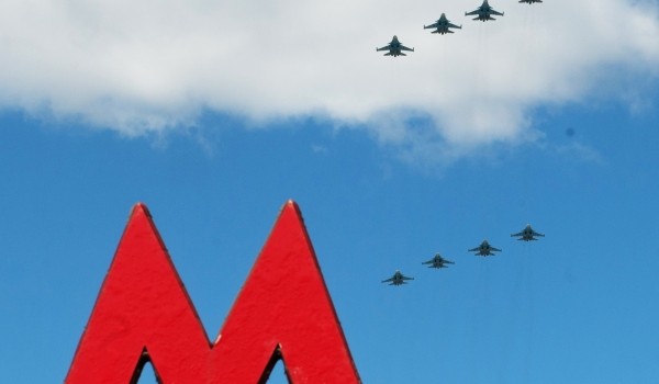 Около 12 тыс. человек посмотрели парад Победы в столичном метро