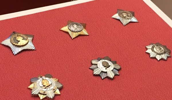 Более 100 "полководческих" орденов собрал в своей коллекции Музей Победы