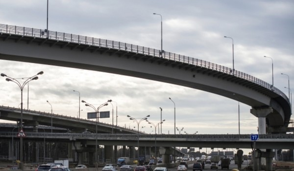 Реконструкция развязки на Киевском шоссе улучшит транспортную ситуацию для четверти миллиона москвичей