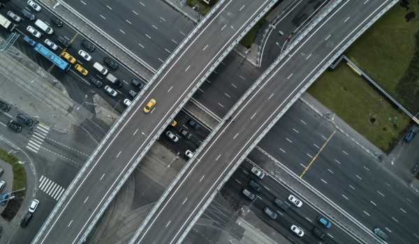 За три года в Москве построят около 314 км дорог