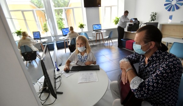 Около 70 крупных компаний разместили вакансии для студентов на платформе «ВРаботе» с начала лета