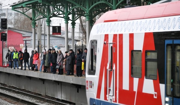 До конца года в состав железнодорожного транспорта Москвы поступят более 200 новых вагонов