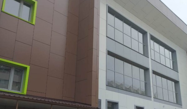 В Некрасовке завершается строительство ФОКа с бассейном