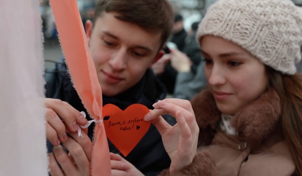 Ко Дню всех влюбленных в Москве пройдет экспериментальный танцевальный перфоманс «Взгляды»