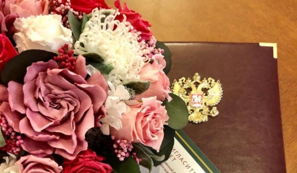 В Москве более 800 пар заключили брак накануне Дня защитника Отечества