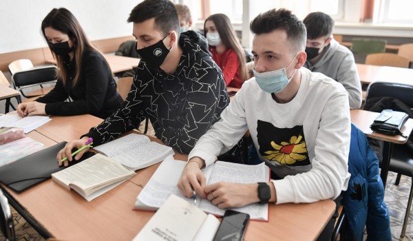 Пятнадцать объектов образования планируется ввести в Москве до конца года