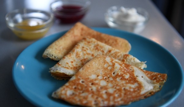 ЦППК 14 марта запустит «Масленичный поезд» и угостит пассажиров блинами