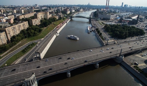 Бородинский мост в Москве оборудуют системами транспортной безопасности