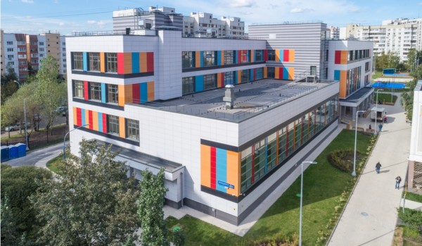 Ученики новой школы в районе Левобережный смогут посещать фото-киностудию, научный театр и творческие мастерские