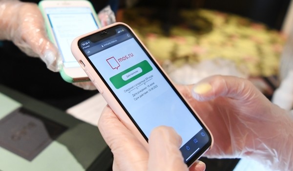 Представители МХАТ имени Горького объяснили, когда введут систему QR-кодов для посетителей
