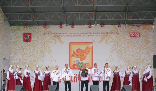 Фестиваль «Русское поле» в Москве откроют Манижа, Пелагея и Газманов