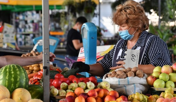 Ветсанэксперты Москвы не допустили к продаже более 7 тонн опасной растительной продукции с начала лета