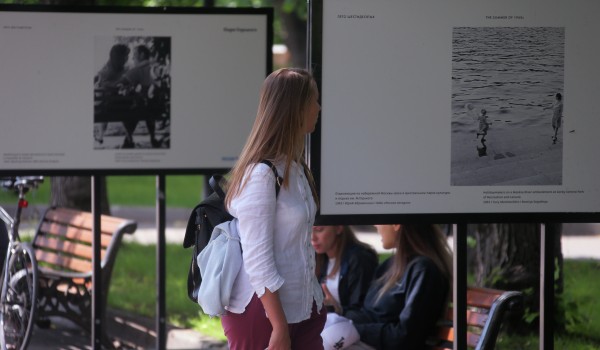 Фотовыставка семейных портретов горожан открылась в столичных парках