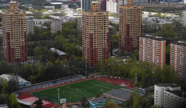 Школу и детский сад в ЖК «Остров» в Мневниковской пойме передадут городу