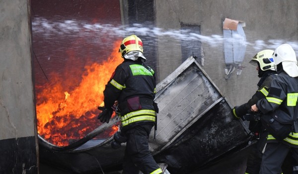 Около 70% всех пожаров в Москве произошли из-за неосторожного обращения с огнем