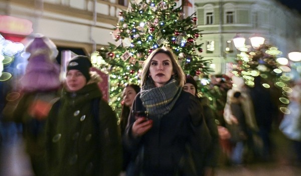 Гости фестиваля «Путешествие в Рождество» в Москве могут попробовать немецкий штоллен и венгерский гуляш