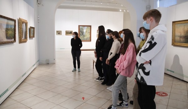 В 2021 году Пушкинский музей посетили порядка 7,5 тысяч экскурсионных групп