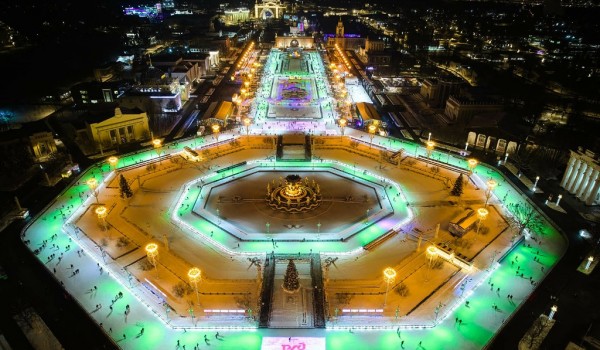 ВДНХ приглашает встретить Новый год на самом большом катке Москвы