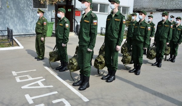 Почти 11 тыс. человек были отправлены из Москвы на военную службу по итогам призыва в 2021 году