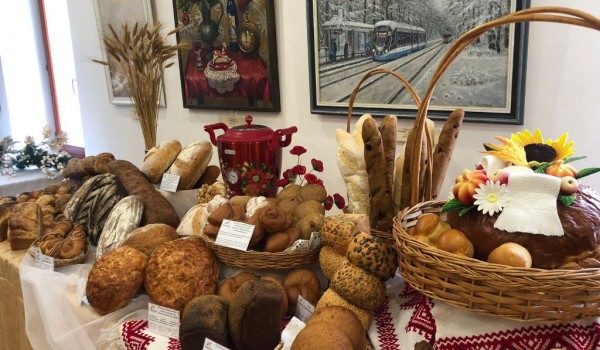 Хлеб, баранки и пряники: Департамент нацполитики пригласил москвичей на XVI Международный гастрономический фестиваль