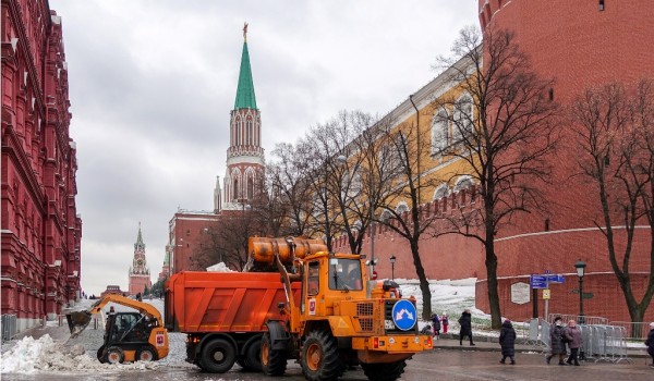 Уборка снега в Москве