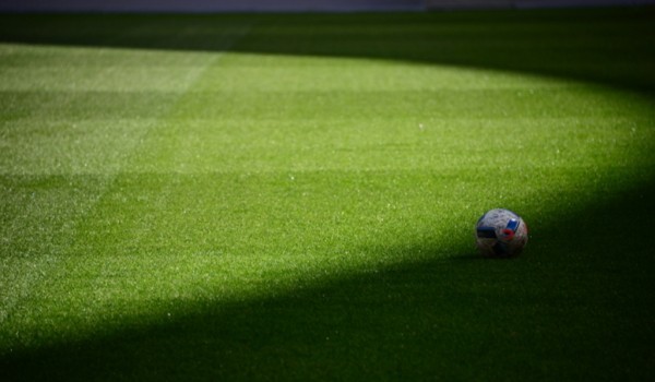 Четыре футбольных поля планируется ввести в Москве до конца года за счет городского бюджета